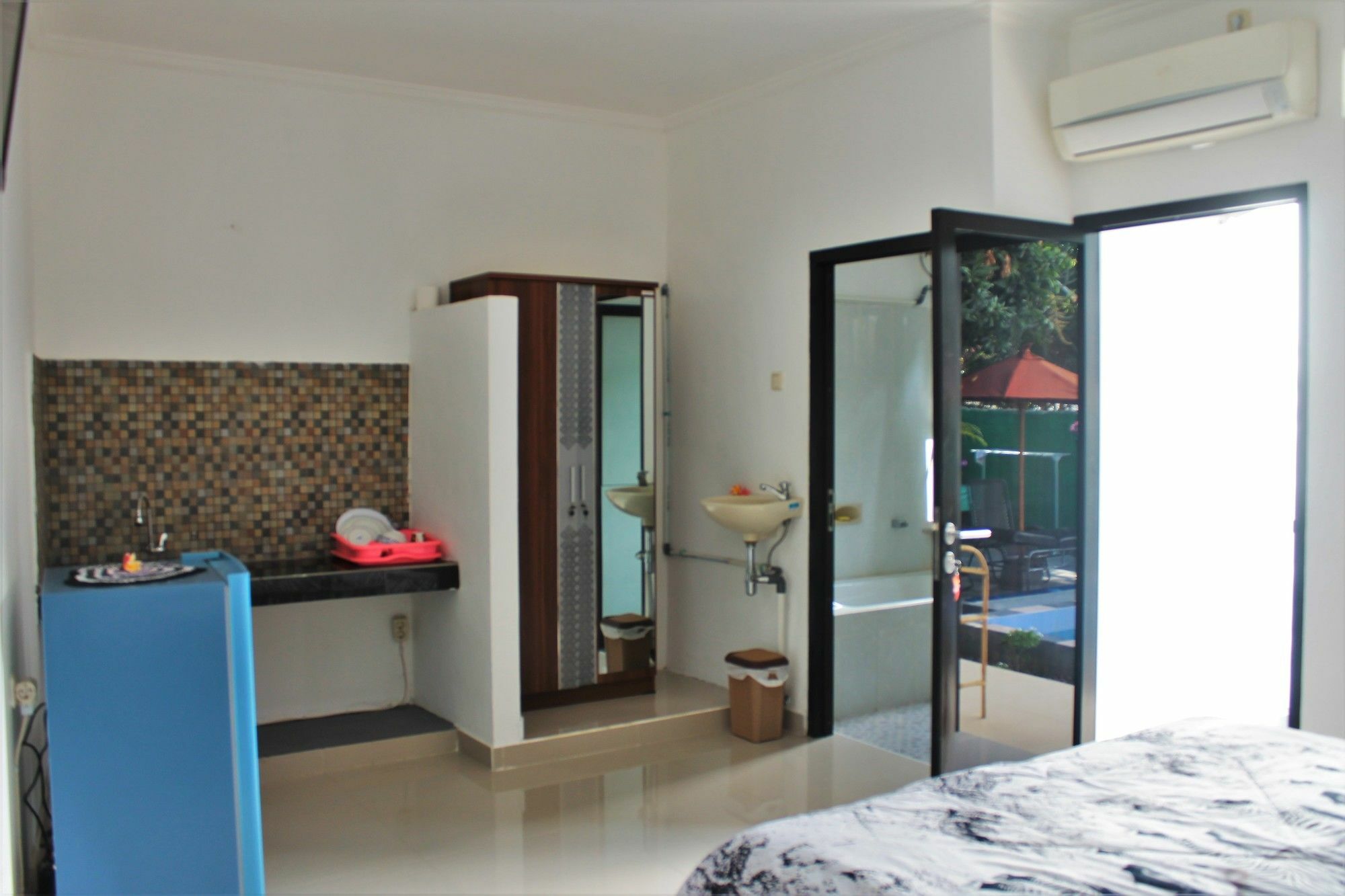 Yuliana * Sanur (Bali)